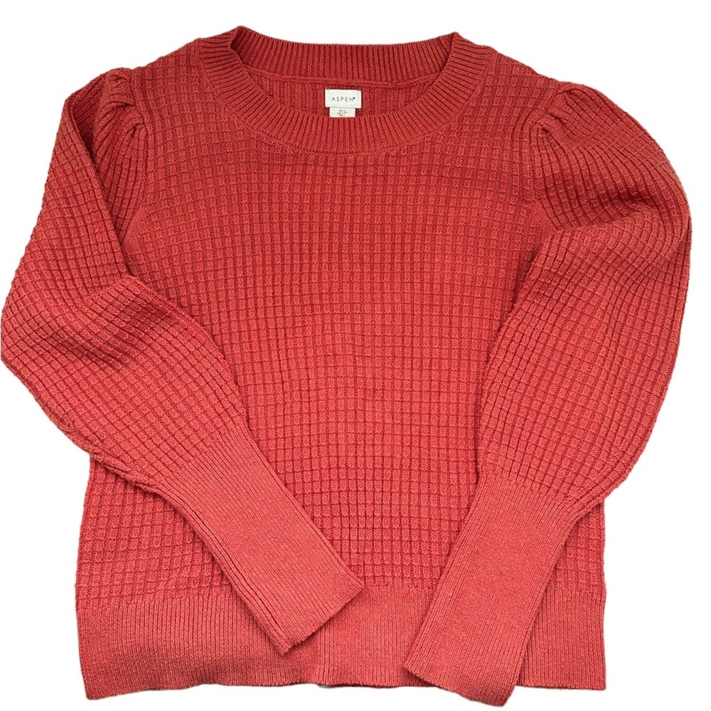 Sweater. ASPEN